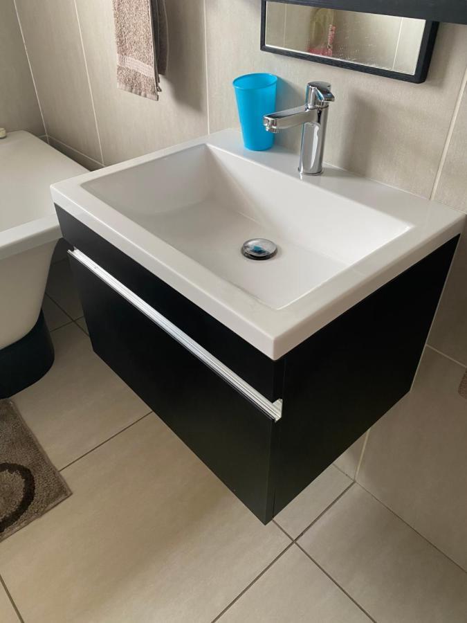 יוהנסבורג Greenstone Ridge Apartment מראה חיצוני תמונה